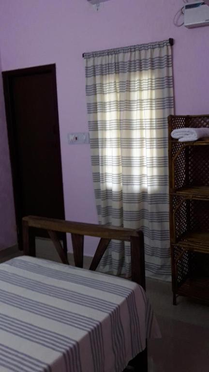 Valentine Hostel & Guest House Puduccseri Kültér fotó
